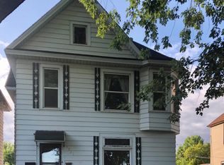 2825 W 1st St #1, Duluth, MN 55806