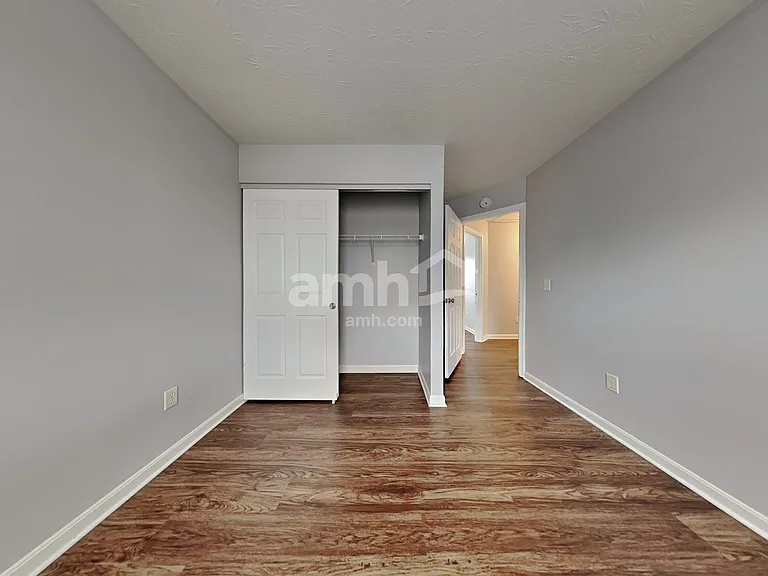 212 Lights Pointe Ct — Photo 15