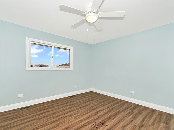 3rd image of 4431 Stacey Ct