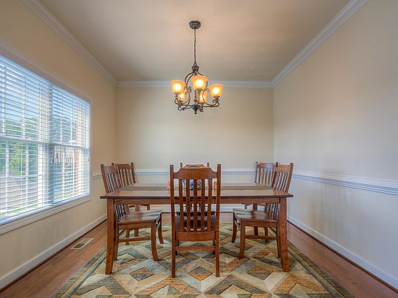 2nd image of 1748 Medinah Cir