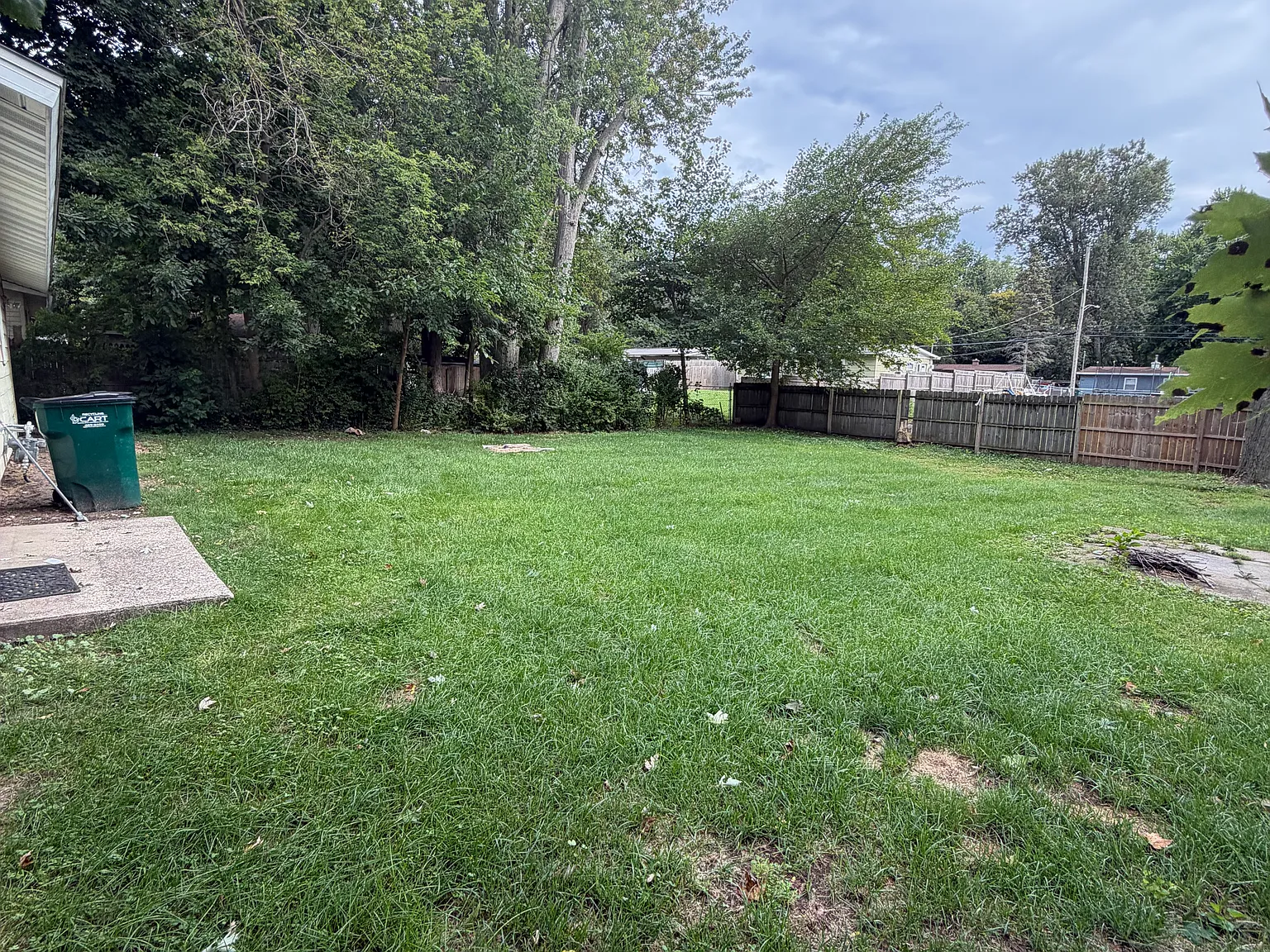 3 bed, $1,300 — Photo 4