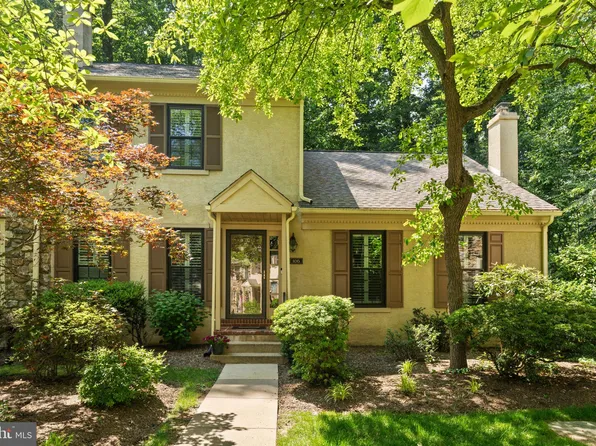 106 Weatherstone Dr, Paoli, PA 19301