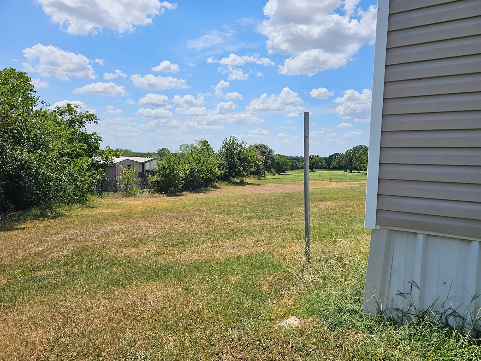 2 bed, 900 sqft, $1,225 — Photo 4