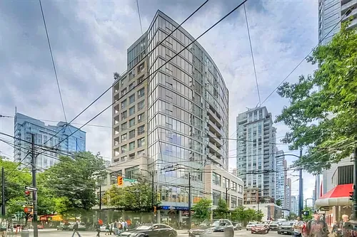 822 Seymour St #609 Photo 1