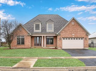 835 Independence Ave, Elburn, IL 60119