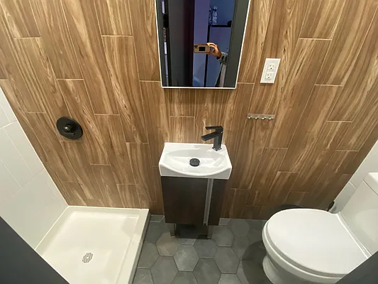 Rented by Yup Realty LLC | media 9