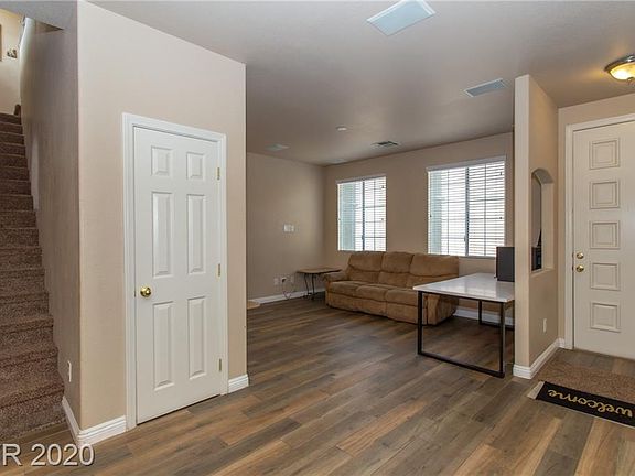 5th image of 4043 Sparrow Rock St