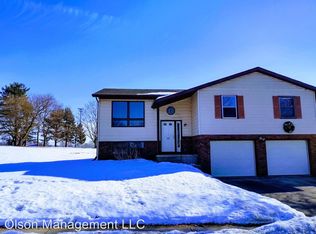 319 Devonshire Rd, Stoughton, WI 53589