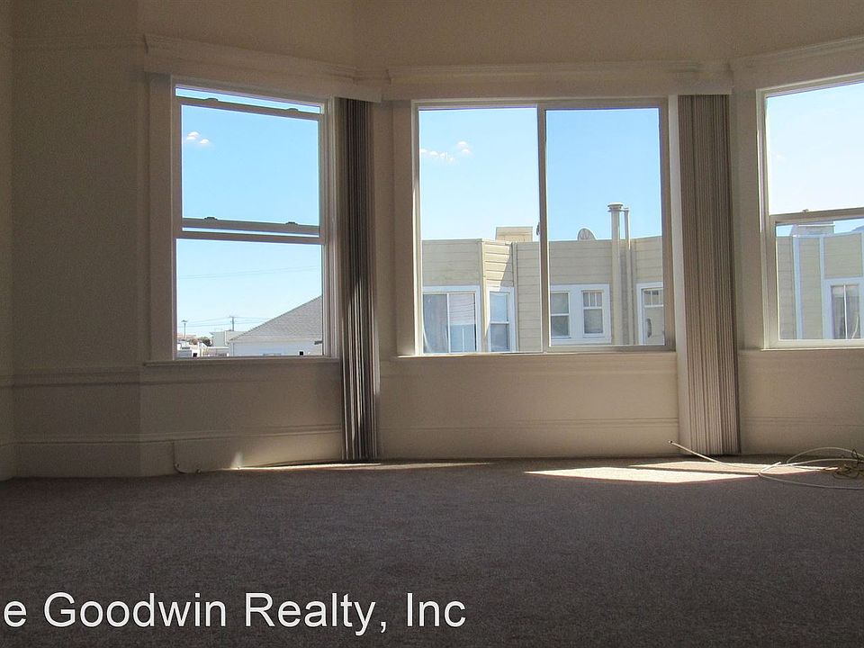 1st image of 422 23rd Ave #4