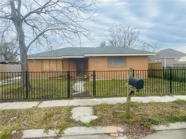 4619 Sandalwood St, New Orleans, LA 70127