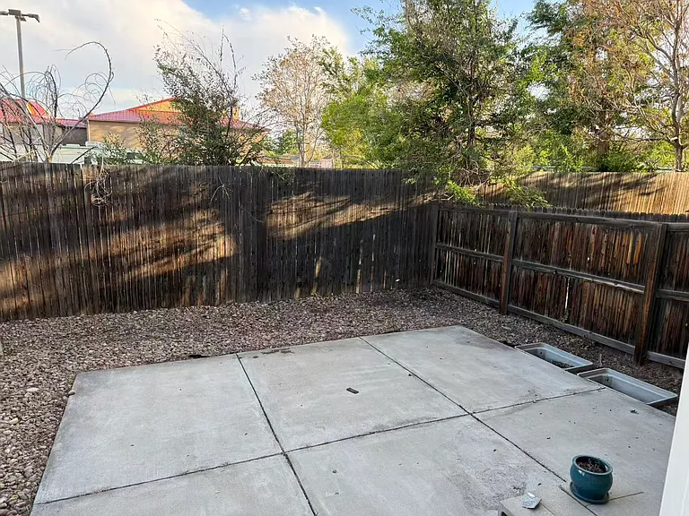 7214 E 38th Ave — Photo 12