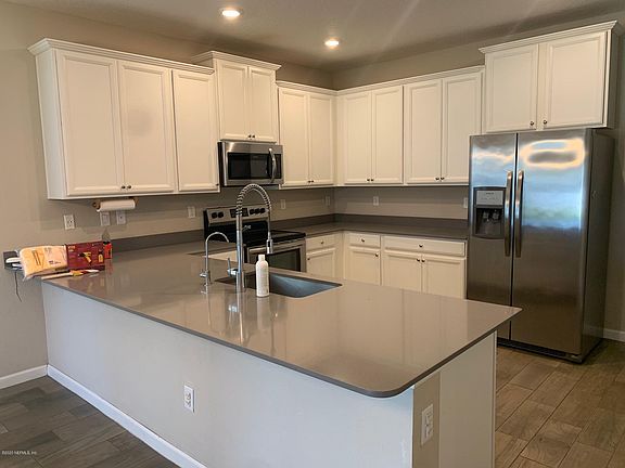 2nd image of 1252 Kendall Dr