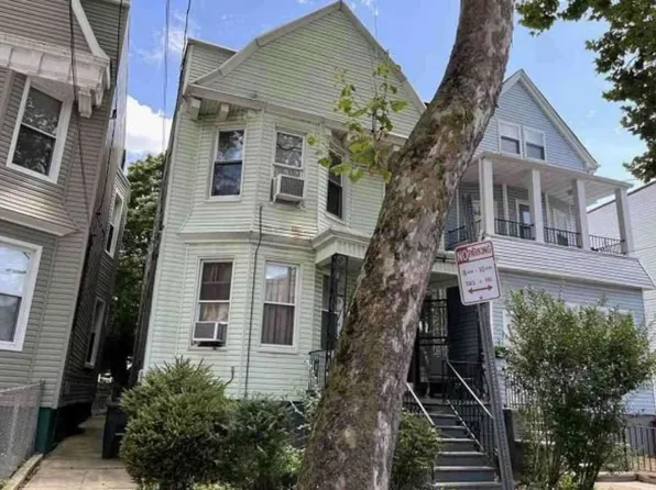 96 Clerk St, Jersey City, NJ 07305