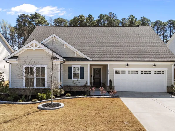 3735 Autumn Creek Dr, Fuquay Varina, NC 27526