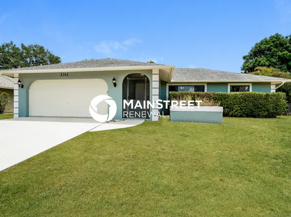 3311 SE Santa Barbara Pl, Cape Coral, FL 33904