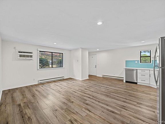 2nd image of 55 Fieldstone Drive #55