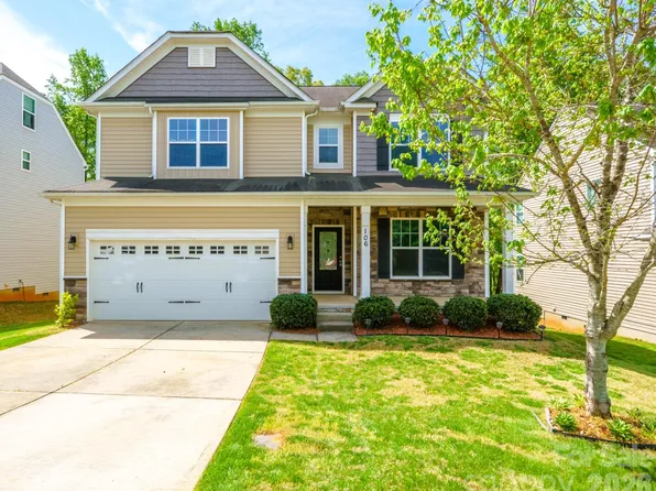 106 E Heart Pine Ln, Statesville, NC 28677