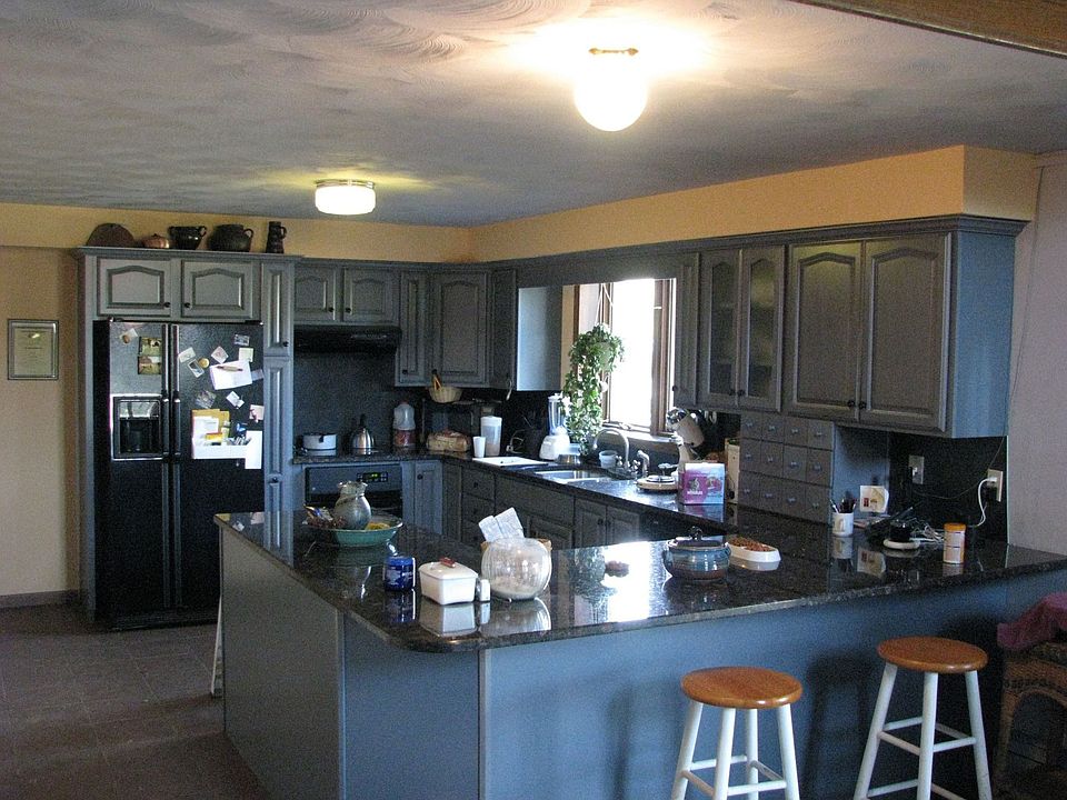 Beautifully updated Kitchen