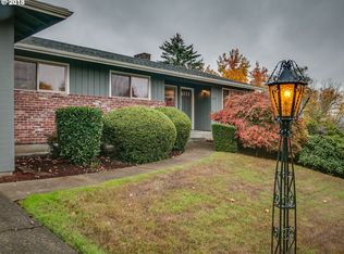 6335 SW Chestnut Ln, Beaverton, OR 97005
