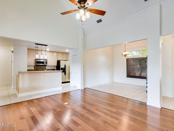 5th image of 514 Pear Tree Cir