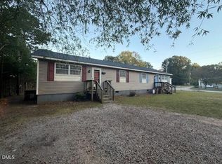 737 N Main St, Wake Forest, NC 27587