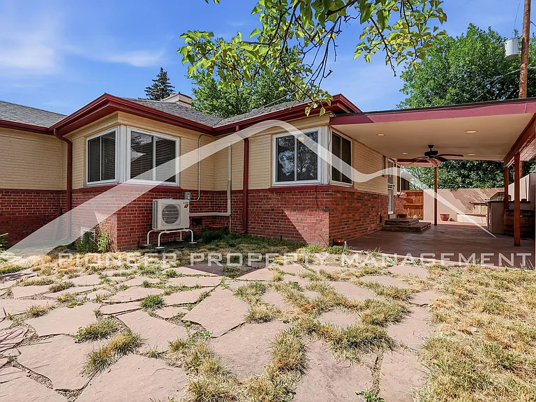 4215 W Byron Pl — Photo 30