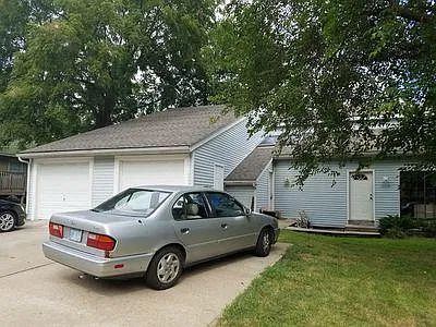 5 bed, 1800 sqft, $3,750 — Photo 1