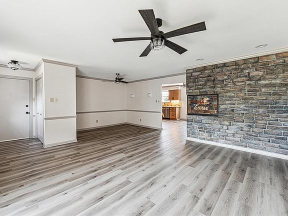3rd image of 10311 Forest Brook Ln APT D