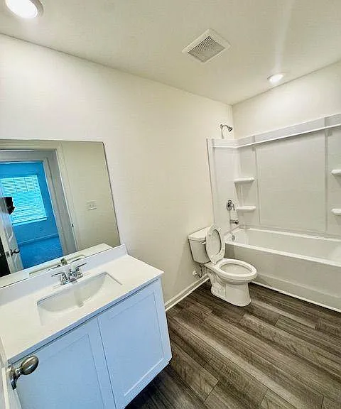 502 Robson Dr — Photo 8
