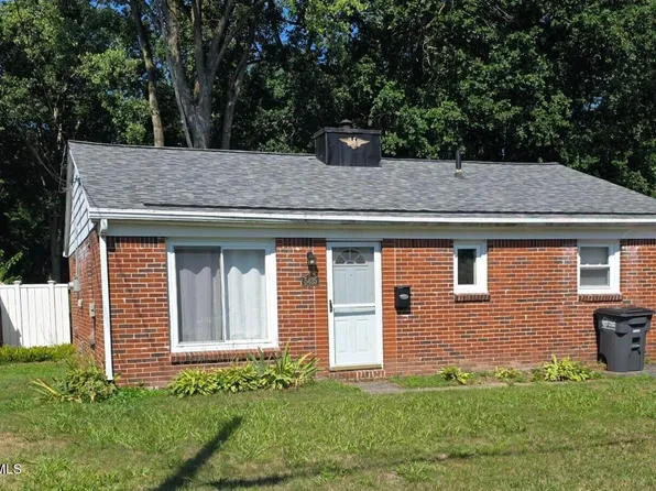 5435 Clover Ln, Toledo, OH 43623