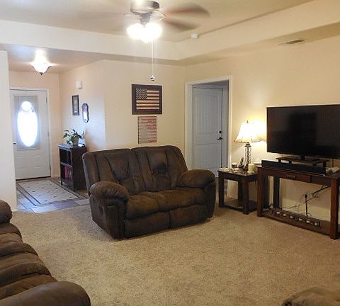 4th image of 1911 Clover Ln