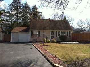 11 Wilcox Rd, New Brunswick, NJ 08901