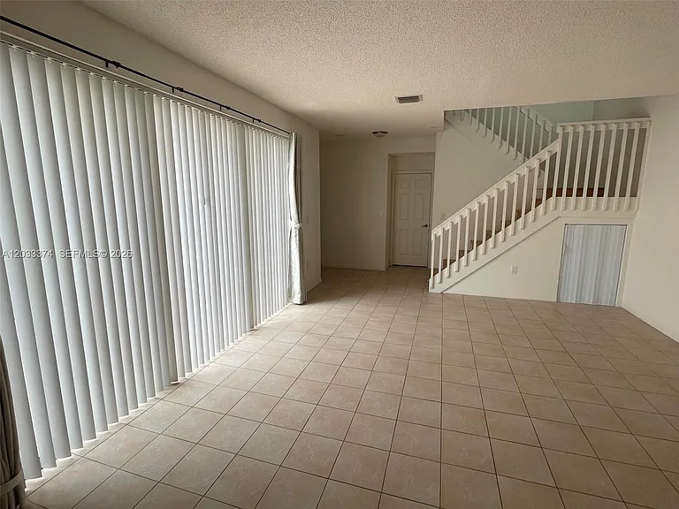 1521 Seagrape Way — Photo 8