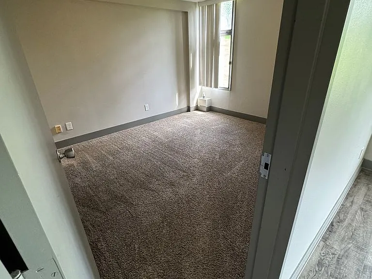 The Village at Gray's Lake Apartments - Des Moines — Photo 58