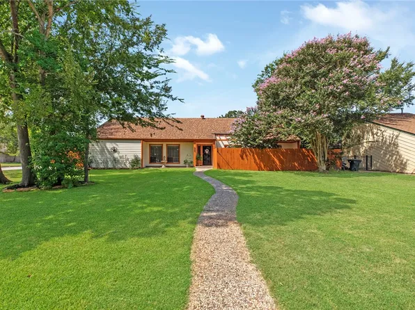 2735 Sandy Cir, College Station, TX 77845