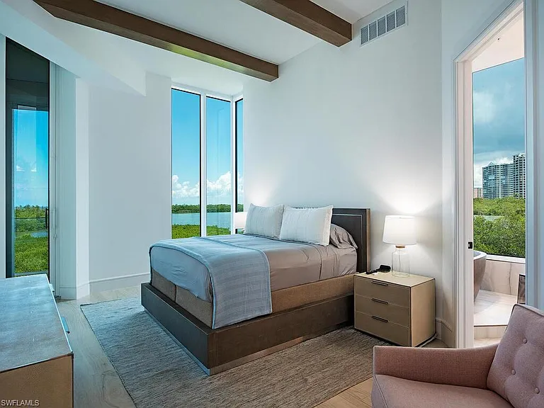 60 Seagate Dr #305 — Photo 10