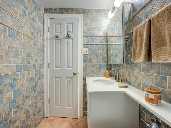 110-45 Queens Boulevard image 24 of 38