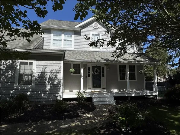 156 Mount View Ave, North Kingstown, RI 02852