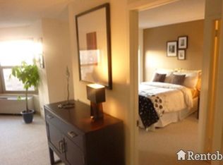850 N State St, Chicago, IL 60610