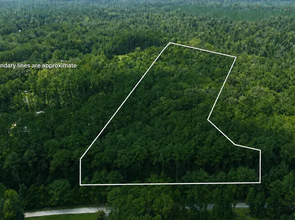 4C Marjorie Dr, Ridgeville, SC 29472