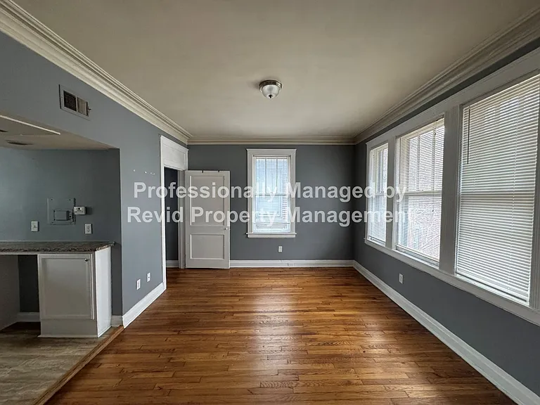 220 S. Cleveland St — Photo 11