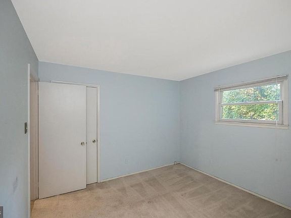 2nd image of 6507 Byron Ave