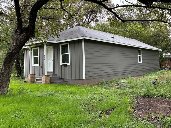 606 W Brown St, San Saba, TX 76877