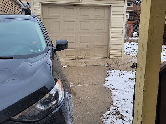 2nd image of 7639 S Cornell Ave