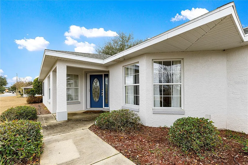 2 bed, 2.0 bath, 1399 sqft, $1,750 — Photo 2