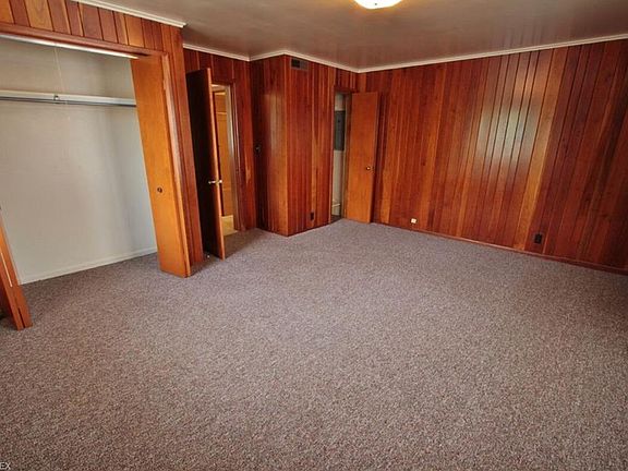 5th image of 760 Linden Ave APT A