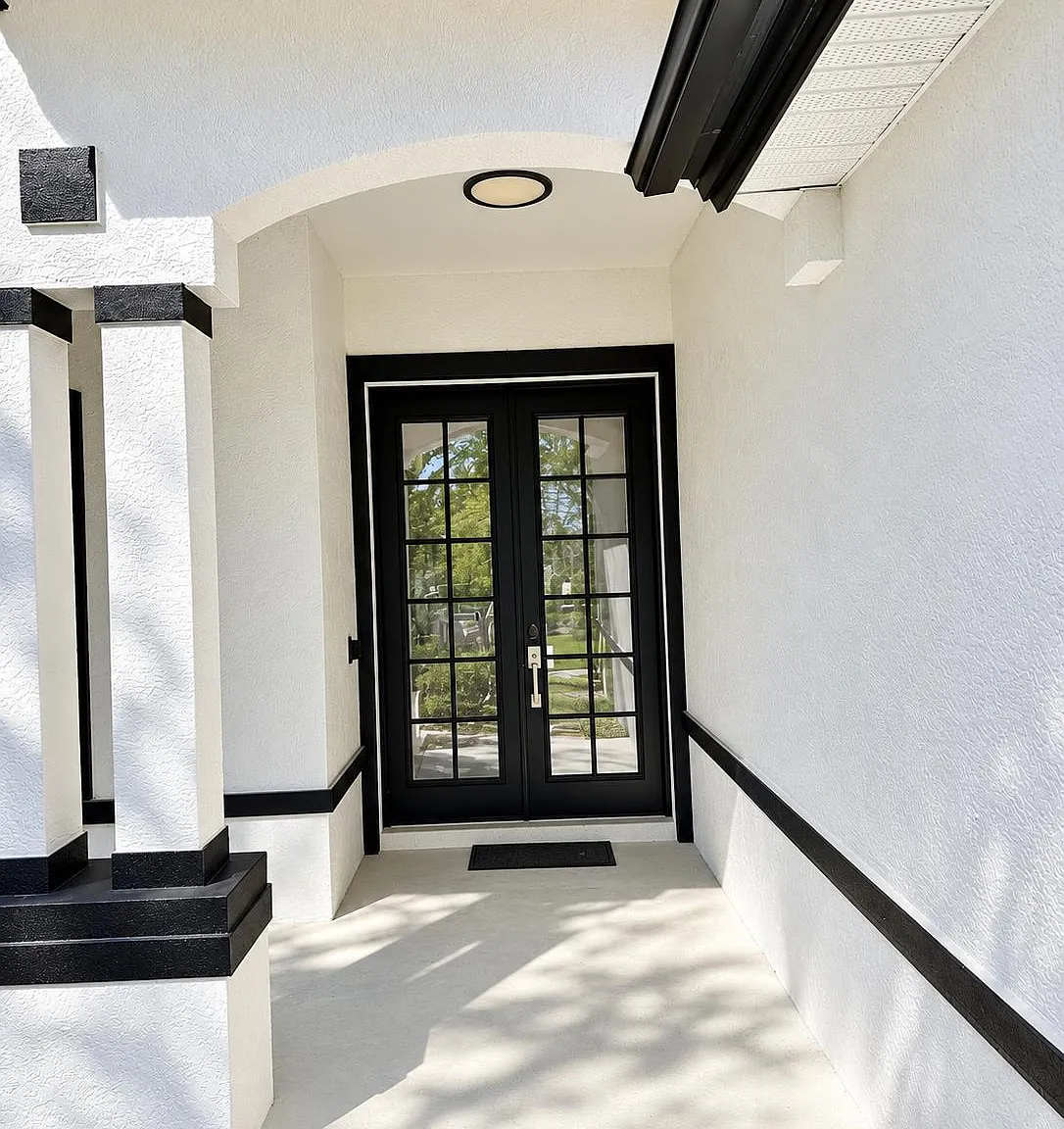 4 bed, 2885 sqft, $8,995 — Photo 4