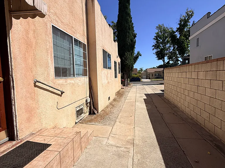 long and spacious driveway