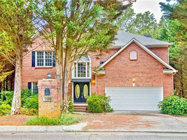 970 Brighton Crest Cir, Stone Mountain, GA 30087