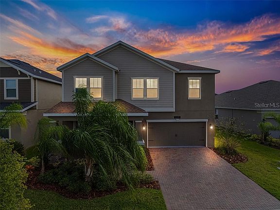 2nd image of 10053 Pecan Hickory Way